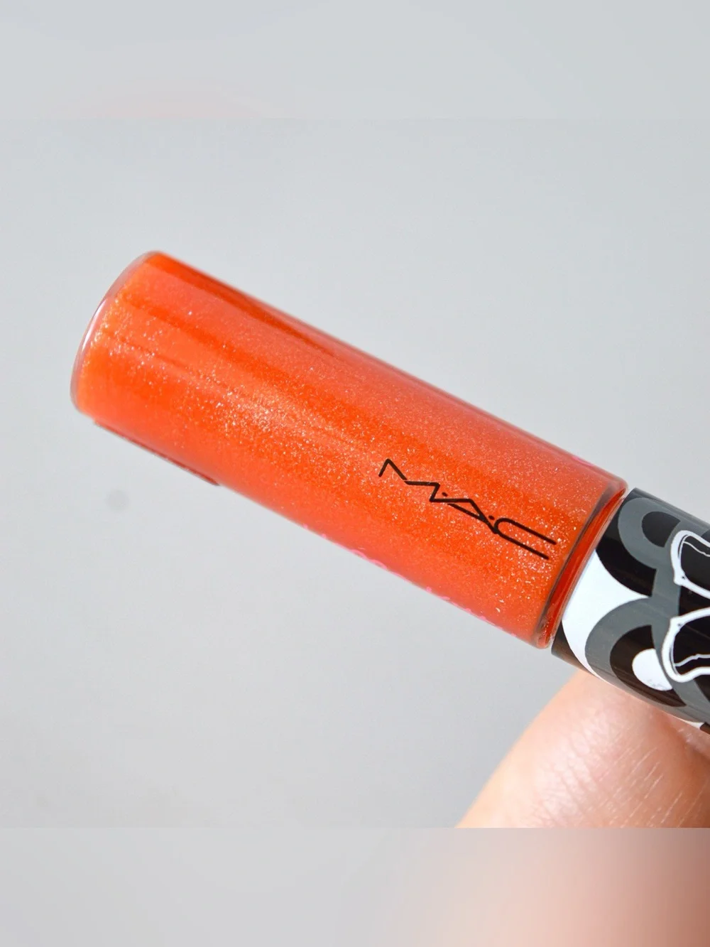 MAC Cosmetics x Hello Kitty Lipglass *NICE TO BE NICE* Pearl Tangerine BNIB